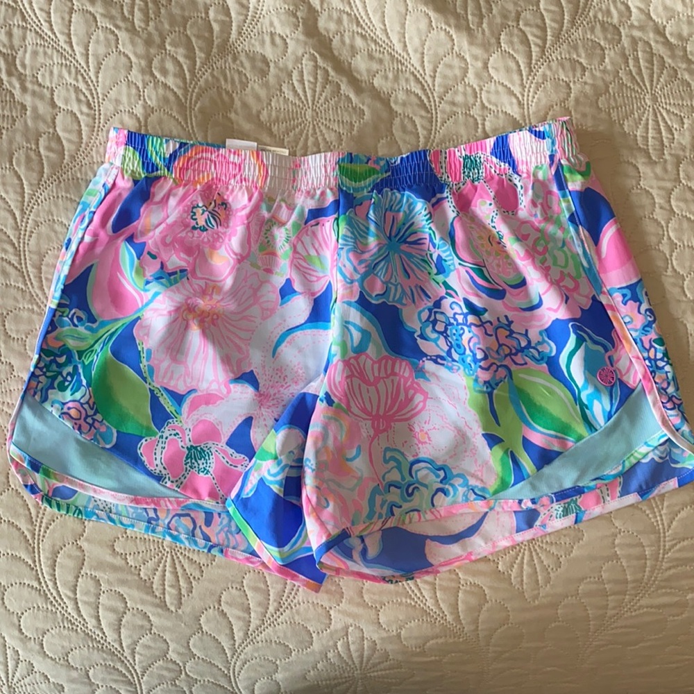 Lilly Pulitzer Ocean Trail Shorts - Medium